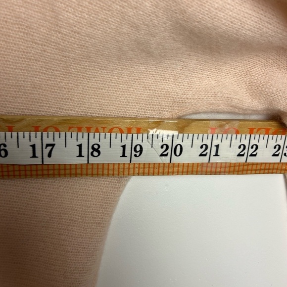CYNTHIA ROWLEY 100% 2Ply Cashmere Knit Long Sleeve Crew-Neck peach luxury Size M - Picture 7 of 9